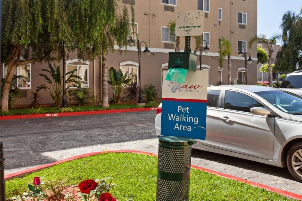 Candlewood Suites LAX Hawthorne image 20